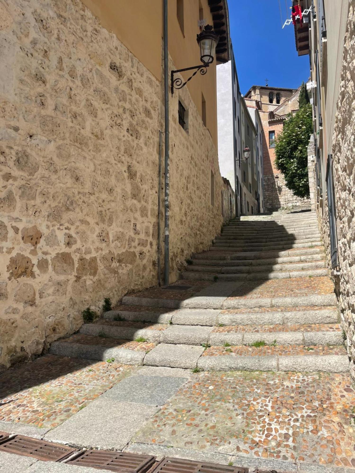Moderno Y Acogedor En La Catedral Daire Burgo Dış mekan fotoğraf